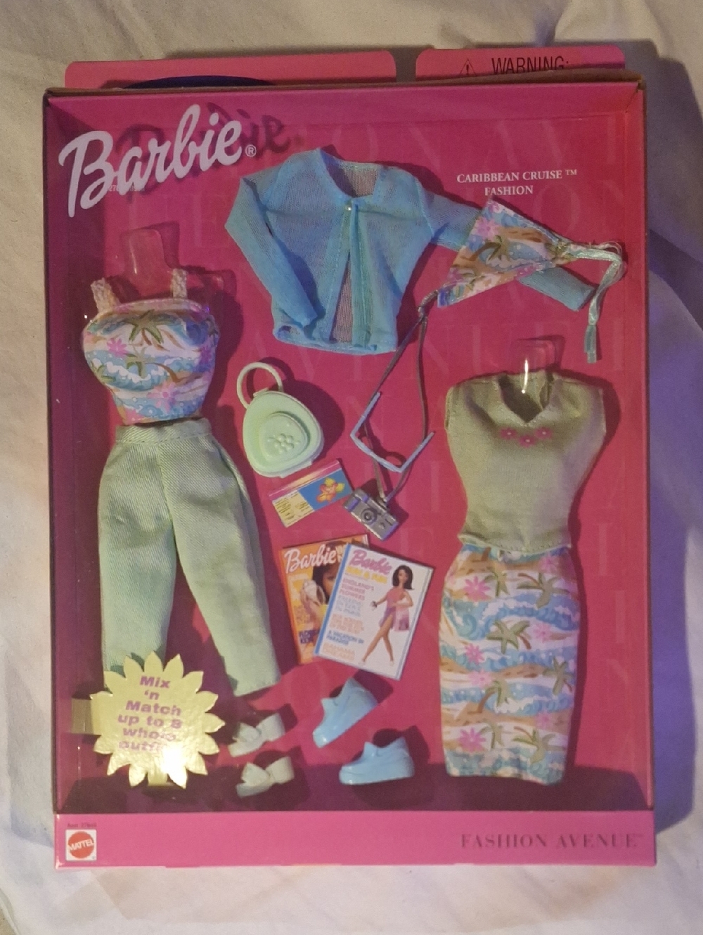 Vintage 2000 Barbie Fashion Avenue Pink & Mint Caribbean Cruise 2 Outfits NRFB